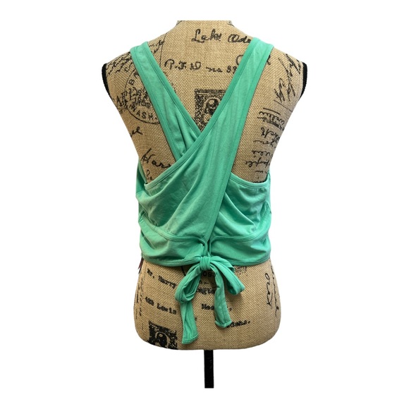 FILA FIT AND FABULOUS Trainer Crop Top Green Criss Cross with Tie in back XL NWT - Picture 9 of 16